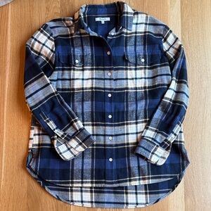 Madewell Blue and Gold Checkered Flannel Shirt in Women’s Small